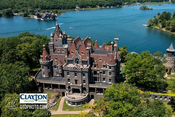 Boldt Castle and 2 Nation Tour - Photo 1 of 17